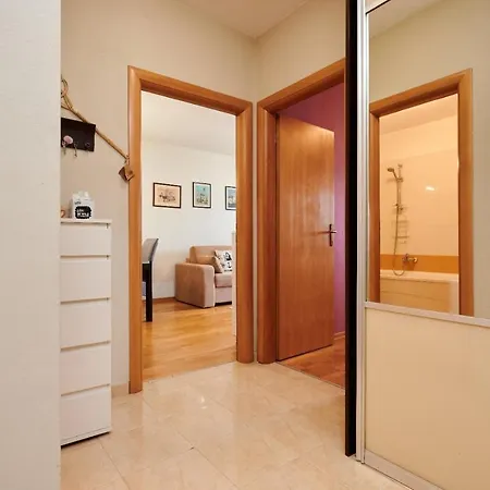 Studio Apartman Ela Apartman